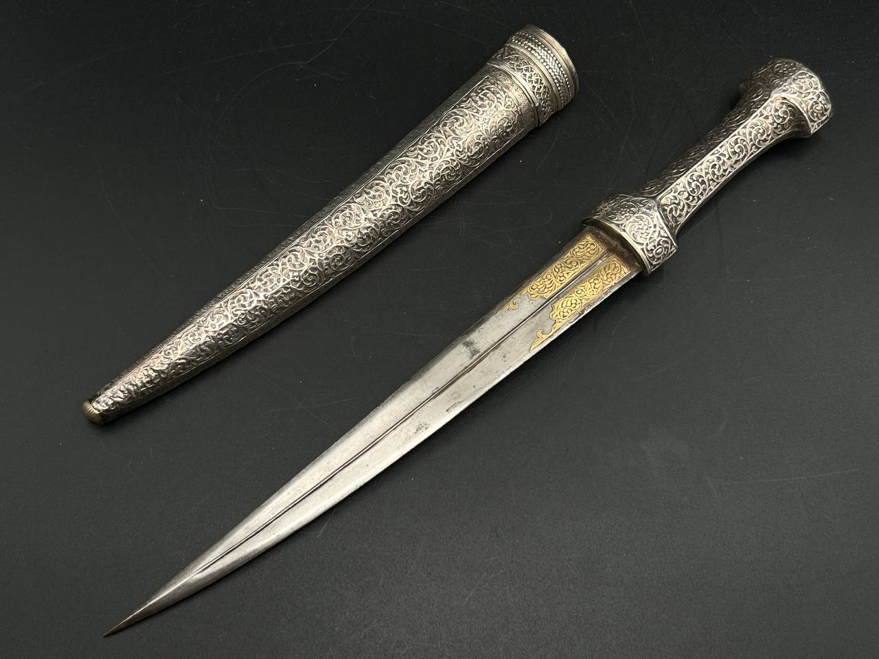 Османский турецкий кинжал джамбия с серебряной оправой. От Алексея С.