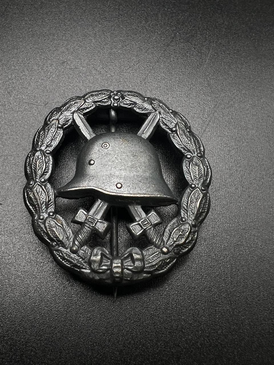  Нагрудный знак 