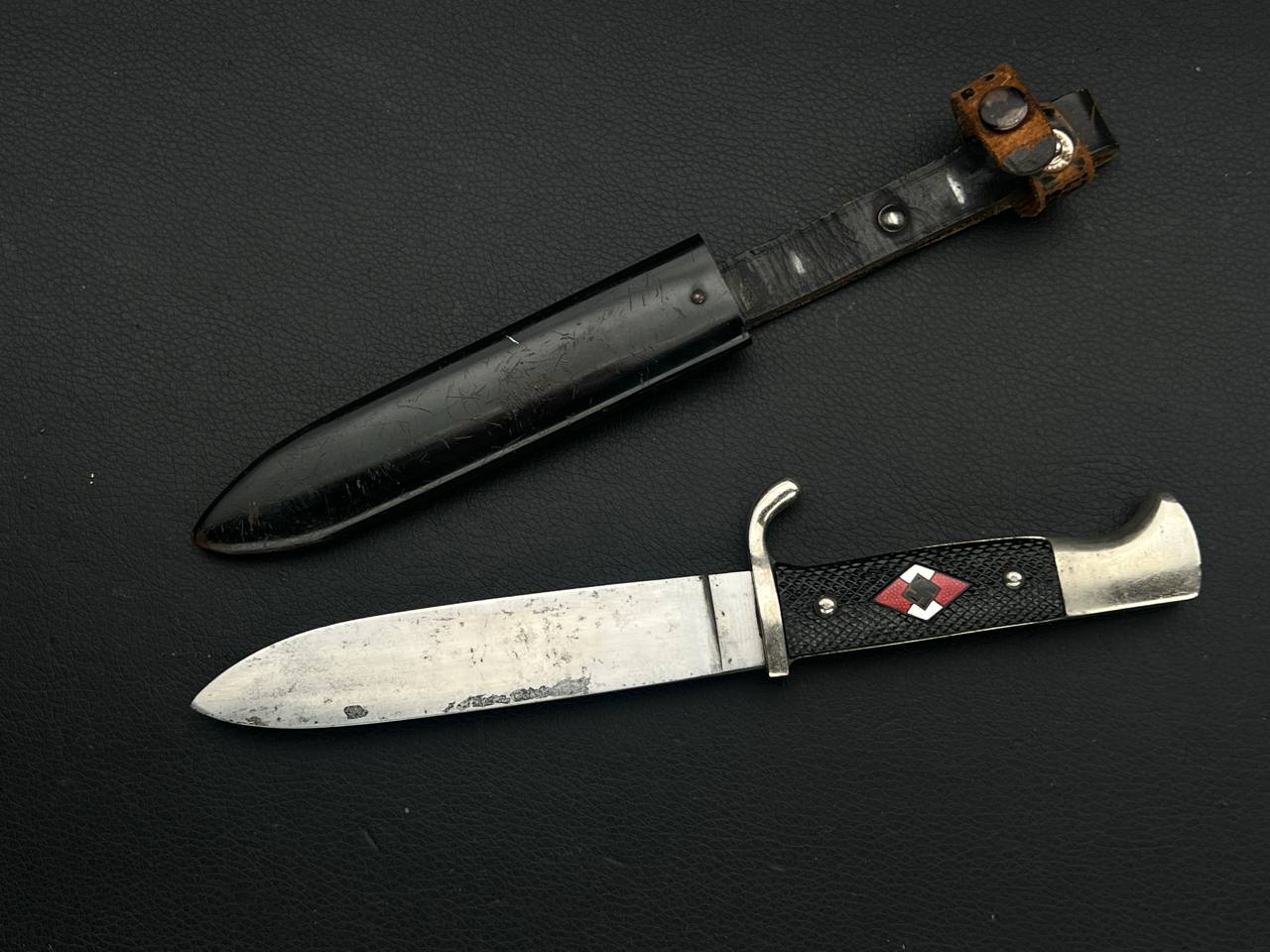 Нож молодежной организации ГитлерЮгенд. От Алексея С.