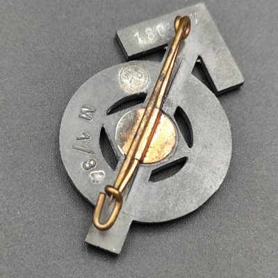  Миниатюра спортивного знака подразделений HJ образца 1934 года в серебре. [KARL WURSTER] RZM код: M1/34. 