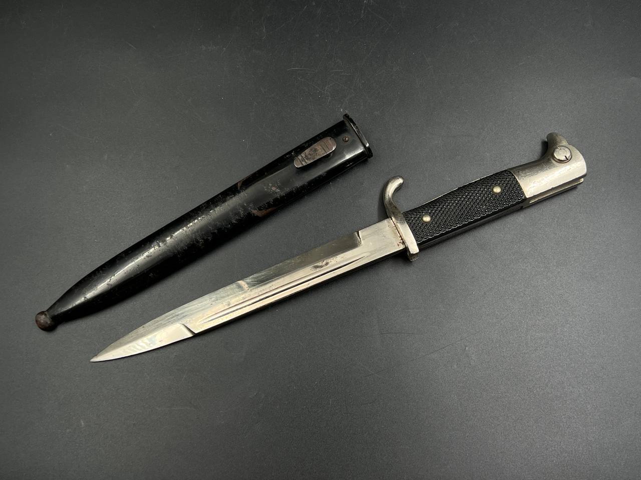  Унтер-офицерский парадный штык [P.D. LUNESCHLOSS SOLINGEN].  Унтер-офицерский парадный штык [P.D. LUNESCHLOSS SOLINGEN]. От Алексея С.