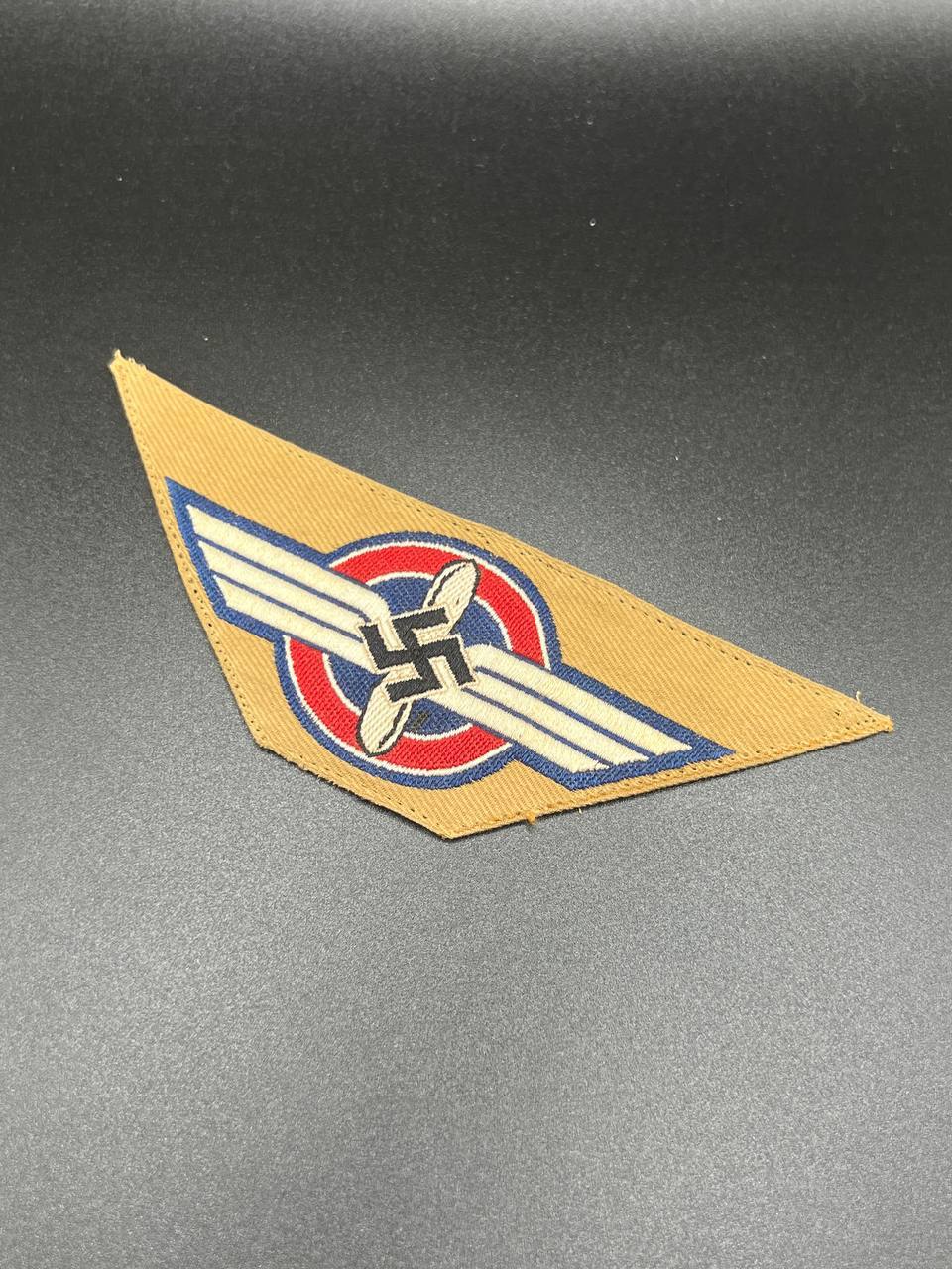 Нашивка DLV. От Алексея С.