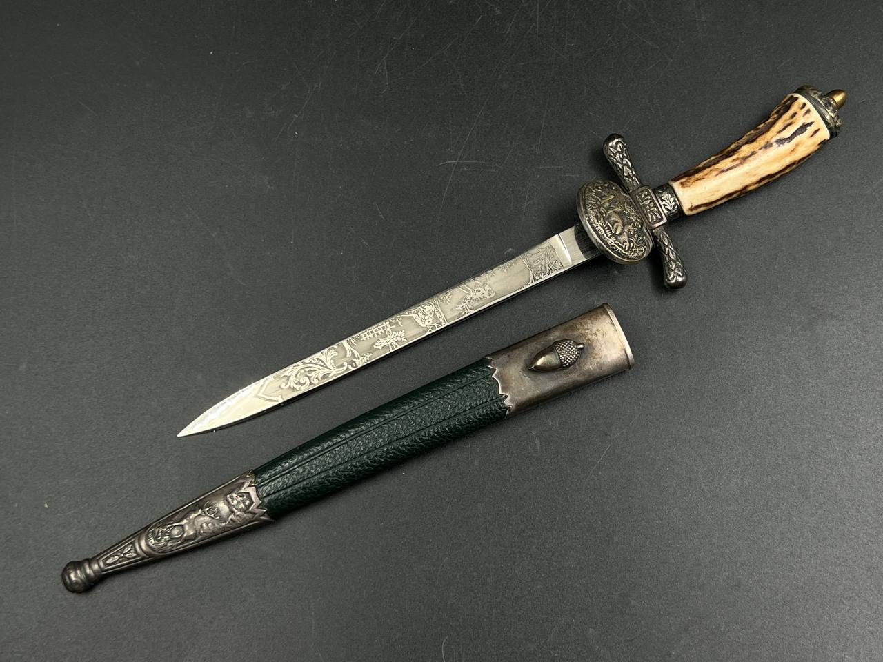 Миниатюра кинжала егерей и членов Охотничьего Союза. Alcoso Solingen. От Алексея С.