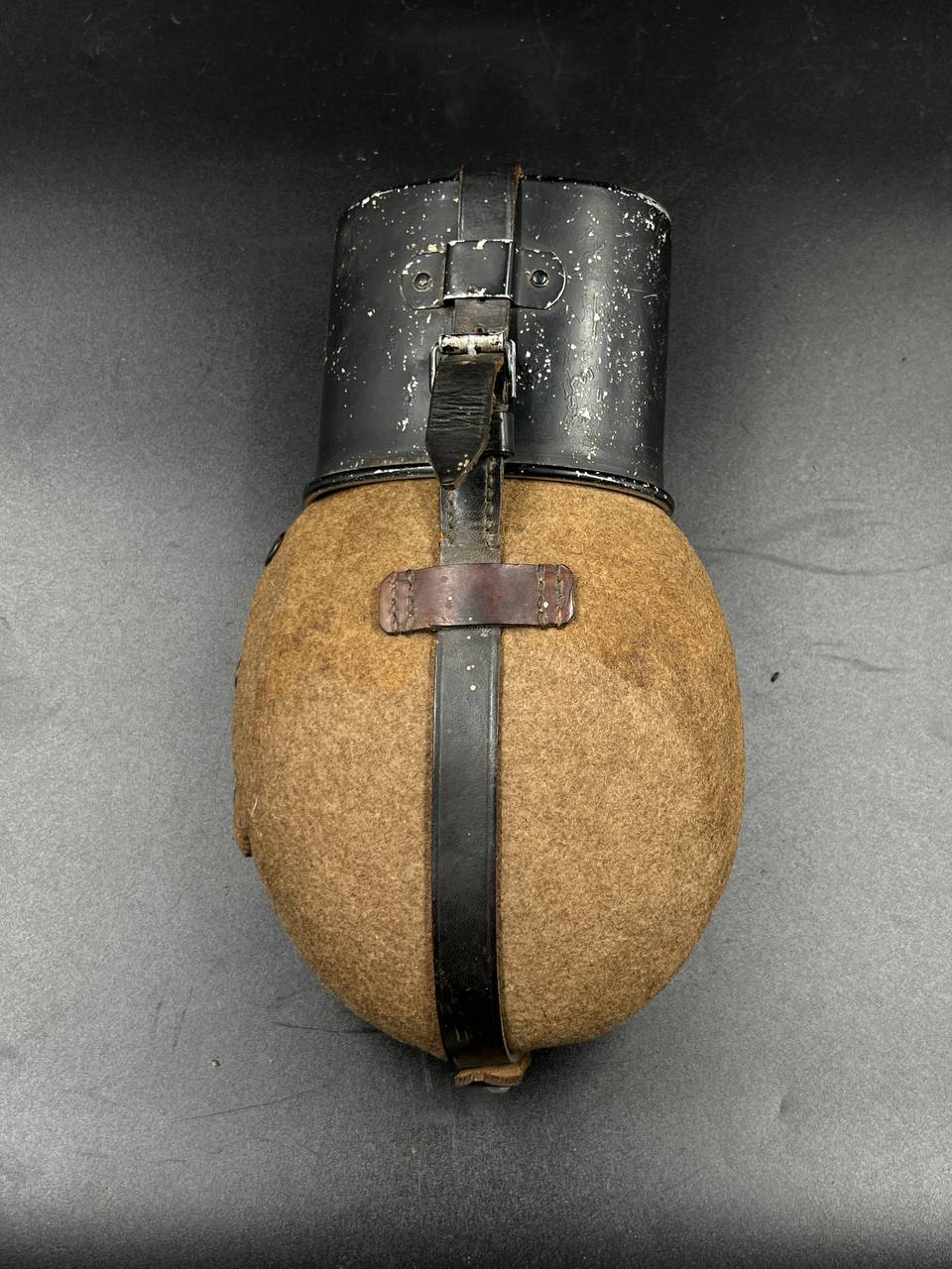 Немецкая фляга. Вермахт. На одном номере. От Алексея С.