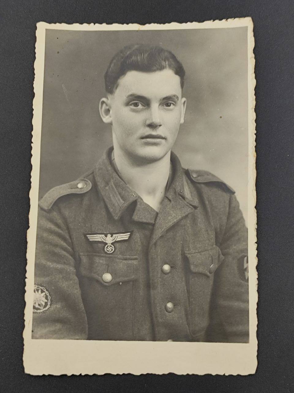 Портретное фото связиста горных егерей.