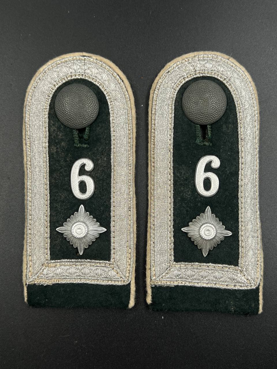 Погоны фельдфебеля 6-го пехотного полка Вермахта (г. Любек). От Алексея С.