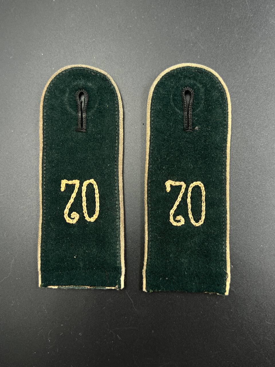 Погоны рядового 70-го пехотного полка Вермахта. Входил в 111-ю пехотную дивизию. От Алексея С.