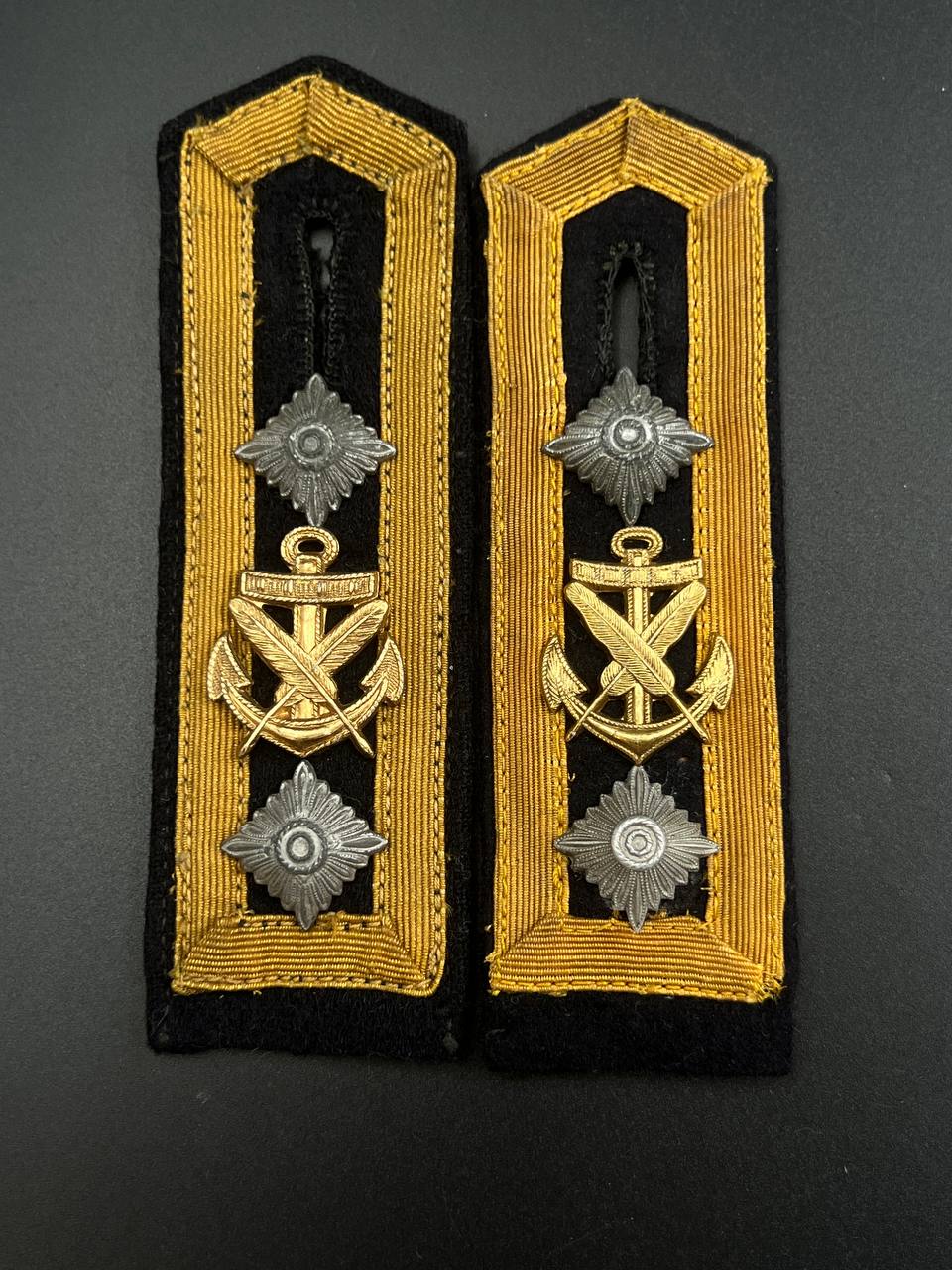 Погоны обер-фельдфебеля писаря Кригсмарине. 1937-1945.