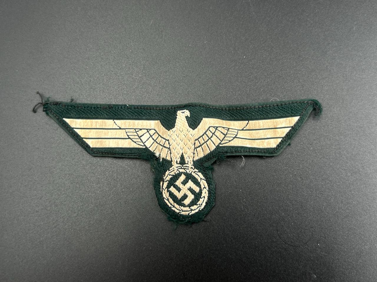 Нагрудный Орёл Вермахта.