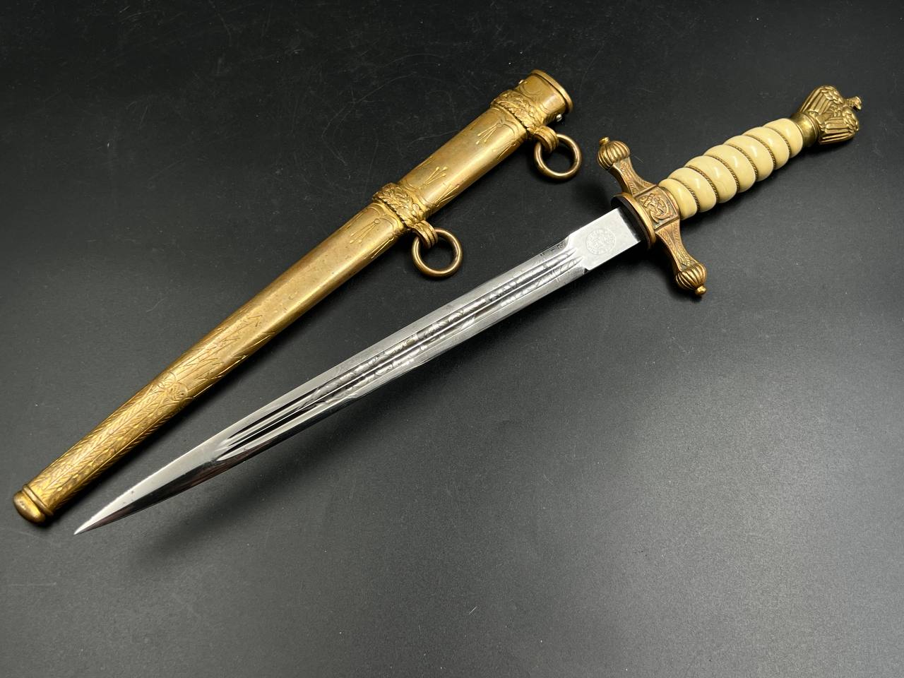 Морской кортик обр. 1938 г. E.u.F. Hörster. От Алексея С.