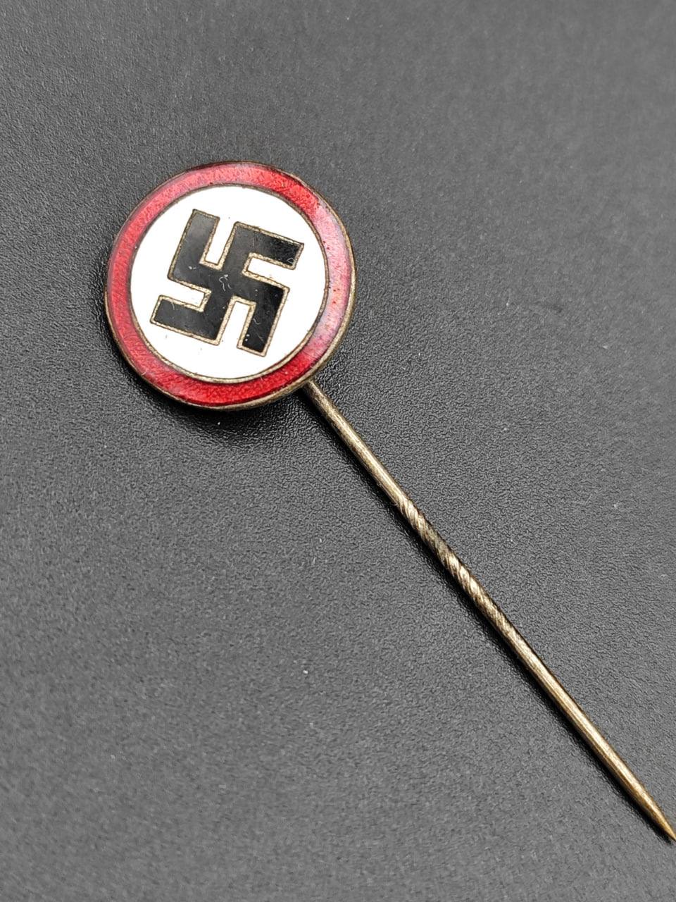 Значок симпатизанта НСДАП, 1930-е. От Алексея С.