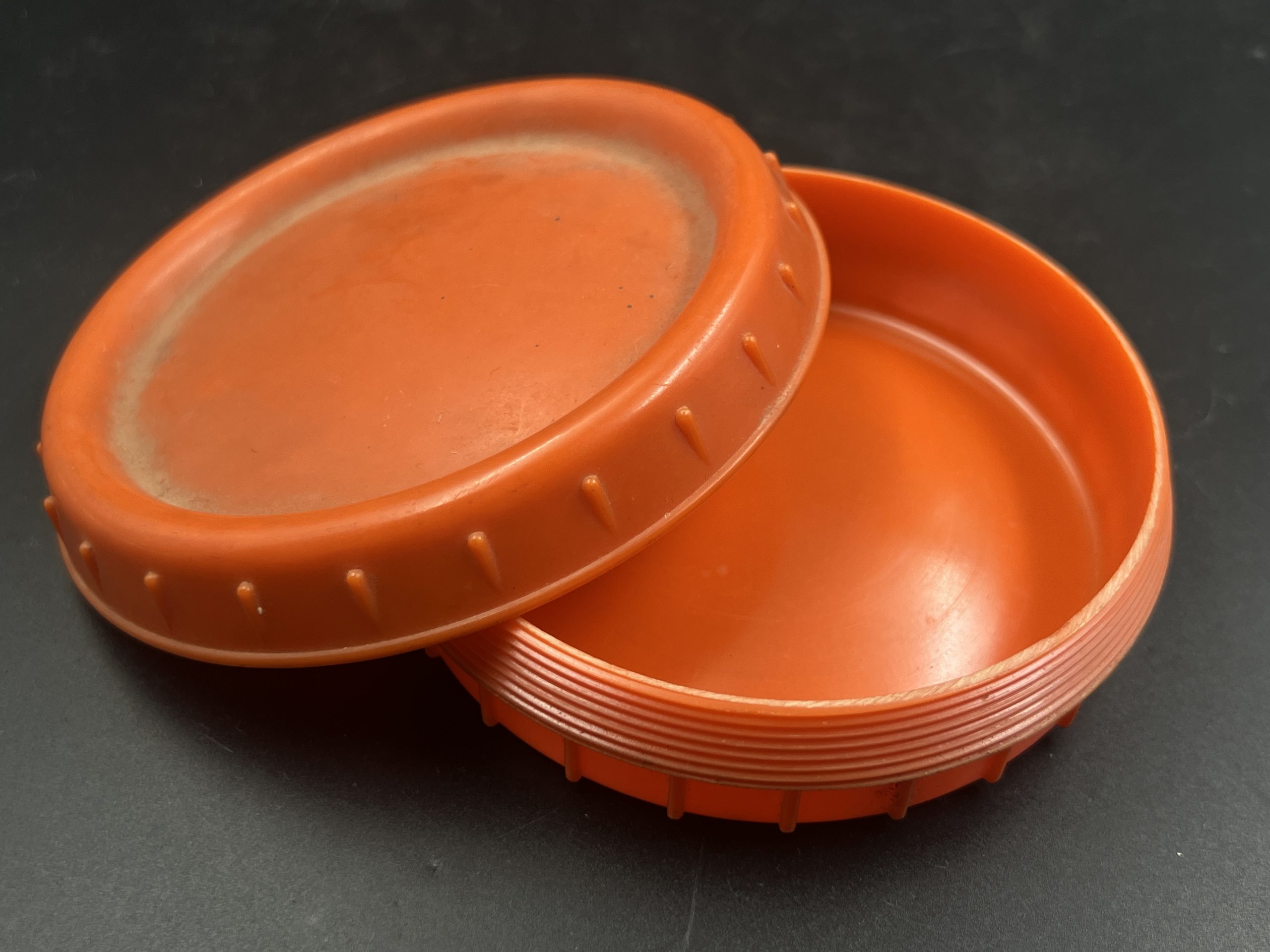 Контейнер для масла (маргаринница, жировка). 1943 г. От Алексея С.