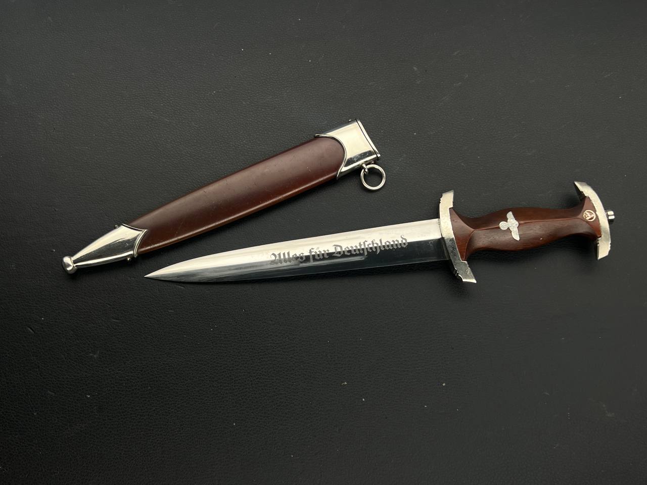 Кинжал штурмовых отрядов SA. RZM М7/33 1940. От Алексея С.