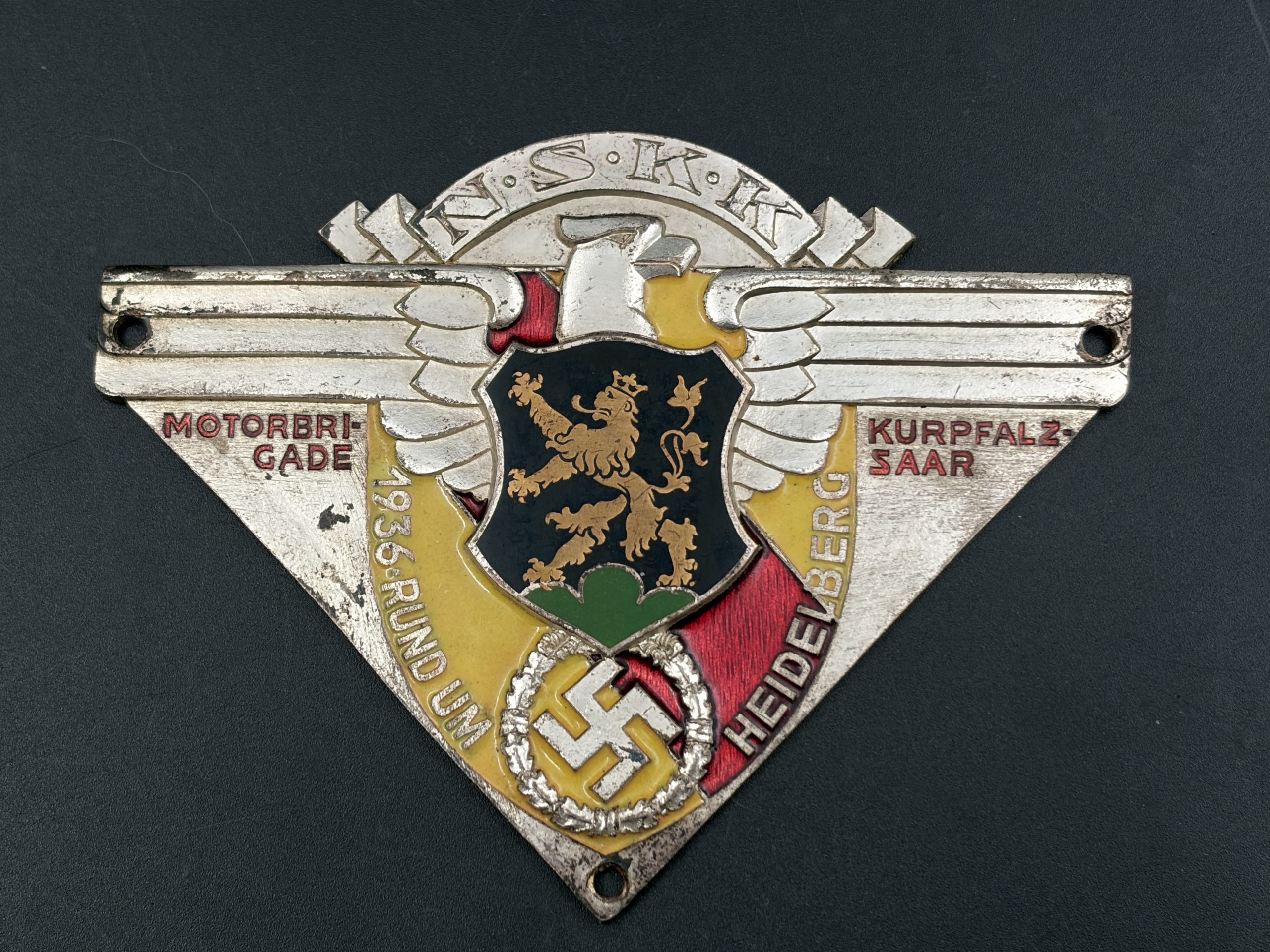 Памятная плакетка N.S.K.K.- «Автопробег вокруг Гейдельберга», Motorbrigade Kurpfalz-Saar. 1936 г. Памятная плакетка N.S.K.K.- «Автопробег вокруг Гейдельберга», Motorbrigade Kurpfalz-Saar. 1936 г. От Алексея С.