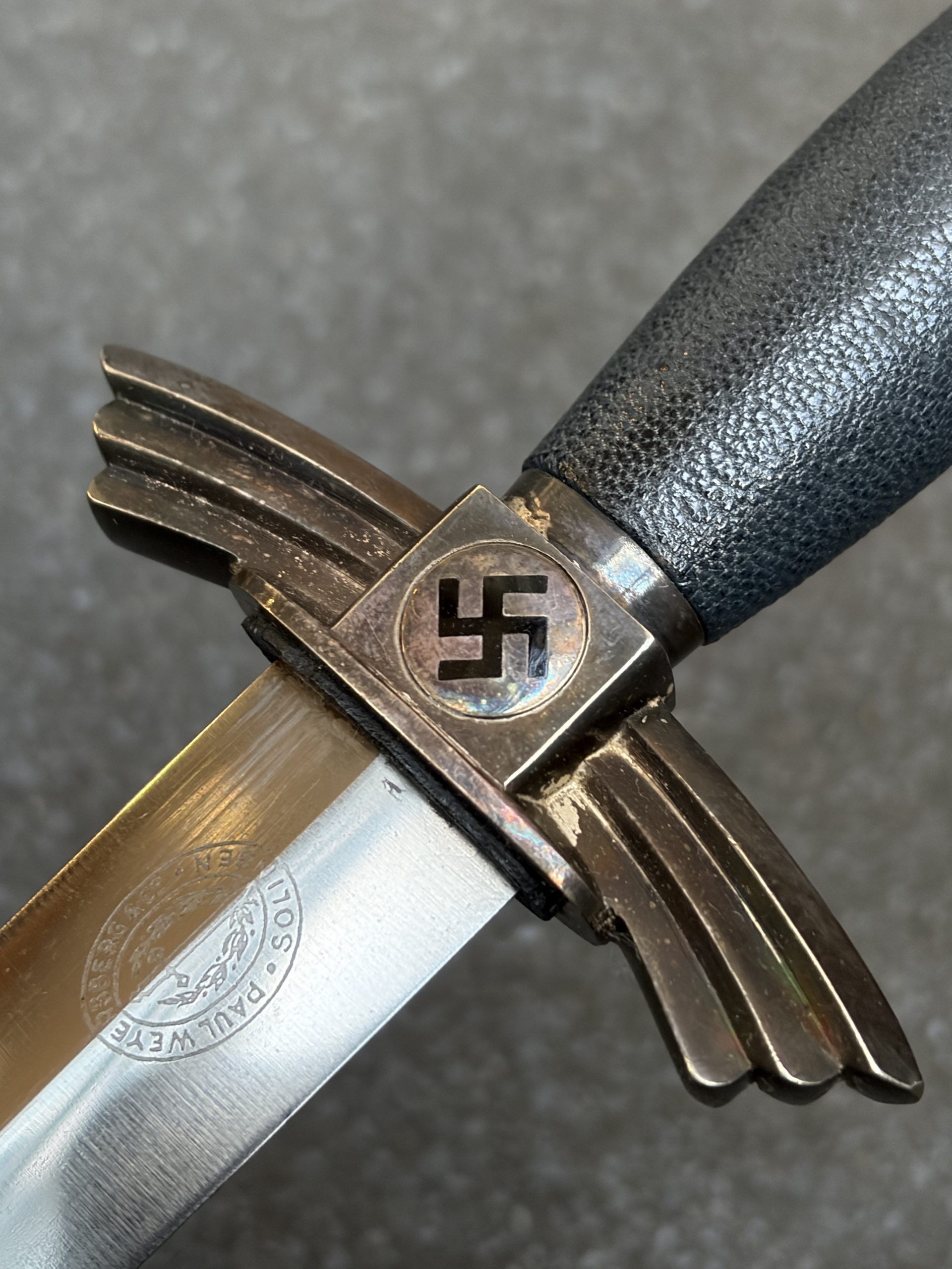 Кинжал DLV/NSFK обр. 1937 года (в мельхиоре). [Paul Weyersberg]. Кинжал DLV/NSFK обр. 1937 года (в мельхиоре). [Paul Weyersberg]. От Алексея С.