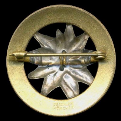 Знак за 25лет в Германском Альпийском союзе (DAV – Deutscher
Alpenverein), Секция Алльгой Имменштадт (Sekt. Allgau Immenstadt). До
1945 года!
Deschler, Munchen