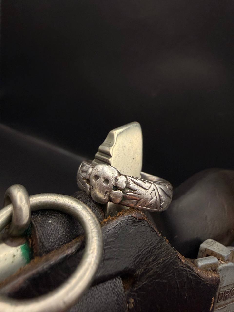 SS-Totenkopfring. Почетное кольцо «Мёртвая голова»